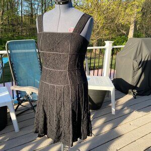 Cocktail dress AnnTaylor black Lace overlay, flirty A-line with rib binding sz12